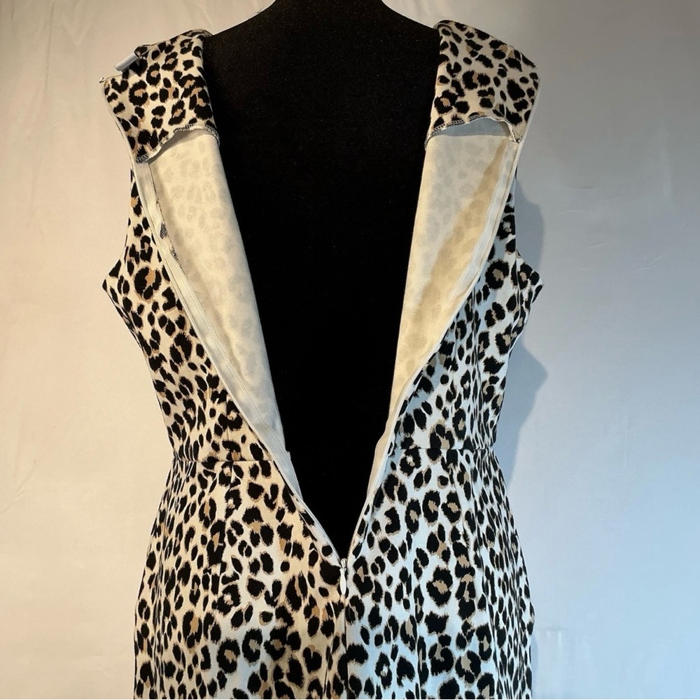 Old Navy Leopard Print Midi Dress - Picture 5 of 10